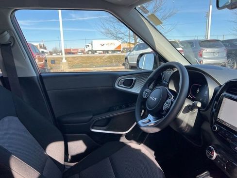 Certified 2023 Kia Soul S image 35