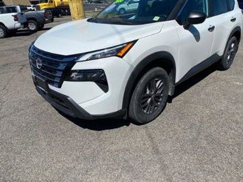 Certified 2025 Nissan Rogue S AWD/4WD image 1