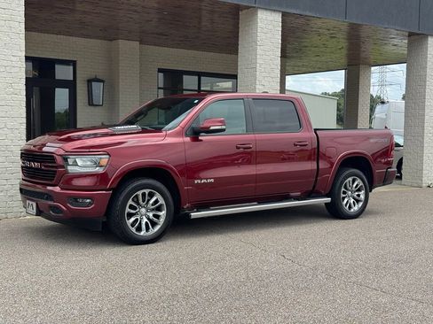 Used 2021 RAM 1500 Laramie w/ Sport Appearance Package AWD/4WD image 4
