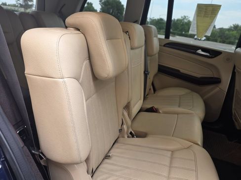 Used 2017 Mercedes-Benz GLS 450 4MATIC image 28