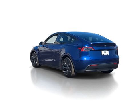 Used 2024 Tesla Model Y Long Range image 6