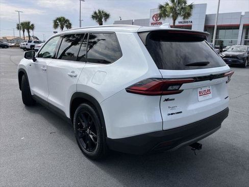 Certified 2025 Toyota Grand Highlander AWD Hybrid image 3