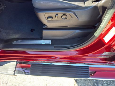 Used 2023 Chevrolet Silverado 1500 RST image 16