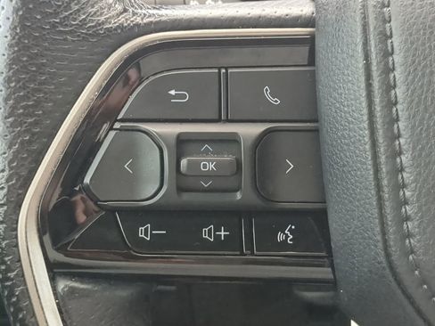 Used 2023 Toyota Sequoia Limited image 27