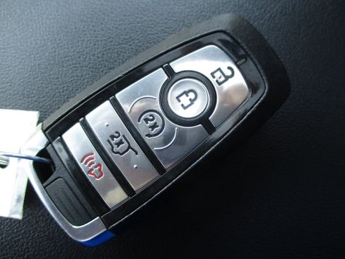 Used 2024 Ford Edge ST-Line AWD/4WD image 44
