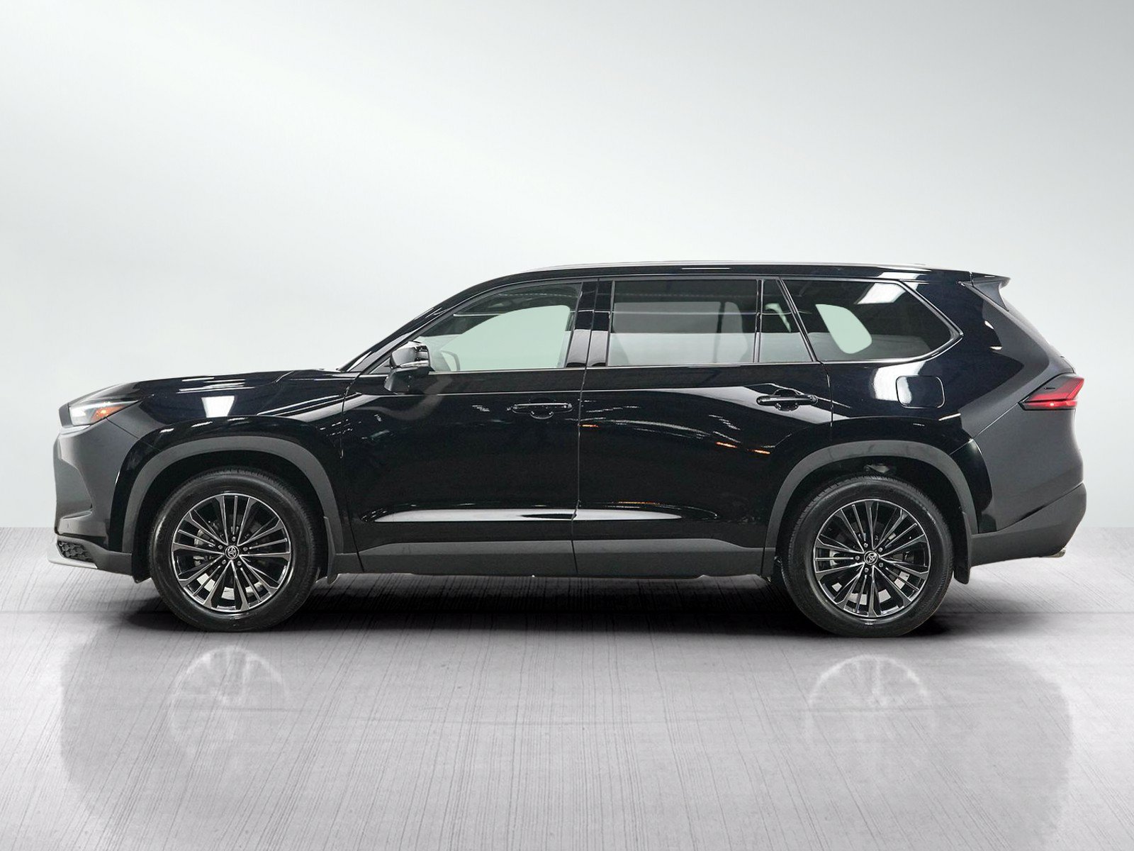 Used 2026 Toyota Grand Highlander AWD Hybrid image 2