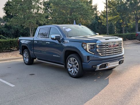 Used 2026 GMC Sierra 1500 Denali w/ Denali Reserve Package AWD/4WD image 2