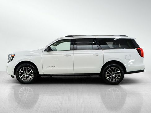 Used 2025 Ford Expedition Max Platinum AWD/4WD image 2