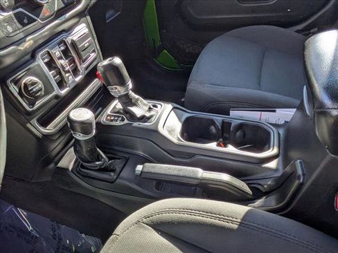 Used 2018 Jeep Wrangler Unlimited Sport S image 17