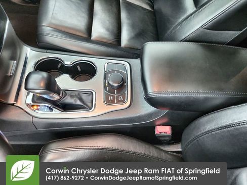 Certified 2022 Jeep Grand Cherokee Limited image 29