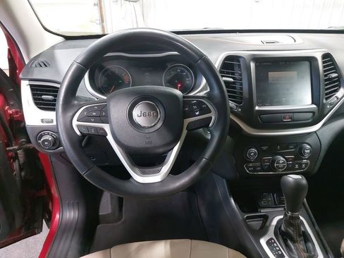 Used 2016 Jeep Cherokee Limited FWD image 15
