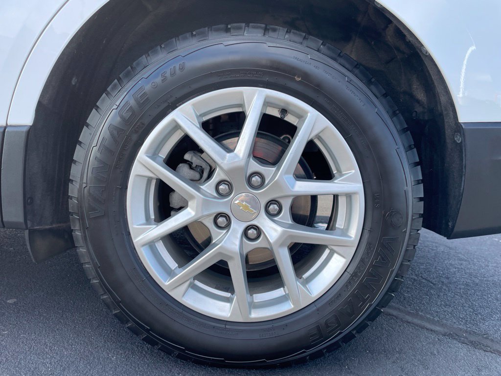 Used 2024 Chevrolet Equinox LT AWD/4WD image 32