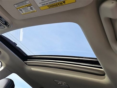 Used 2023 Subaru Outback Limited image 15