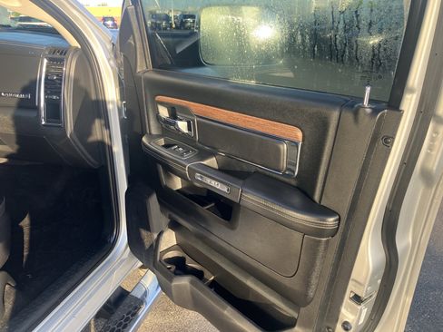 Used 2018 RAM 2500 Laramie AWD/4WD image 10