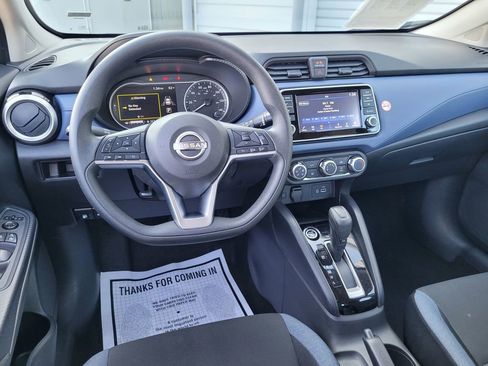 Used 2023 Nissan Versa SV image 18