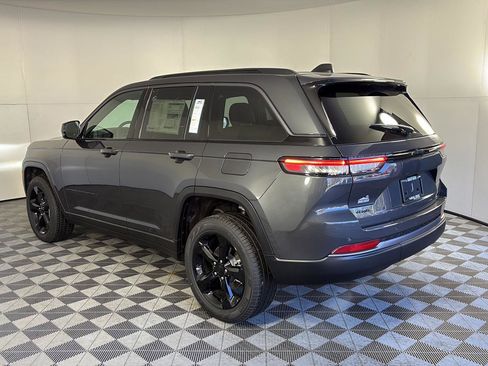 New 2026 Jeep Grand Cherokee Limited w/ Limited Altitude Package AWD/4WD image 6