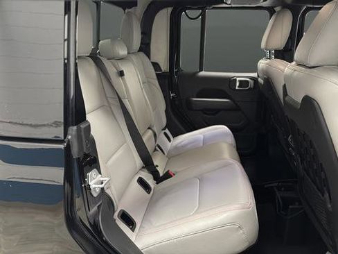 Used 2021 Jeep Gladiator Mojave image 24