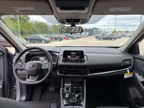 New 2026 Nissan Rogue SV image 28