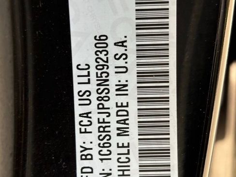 Used 2025 RAM 1500 Laramie AWD/4WD image 15