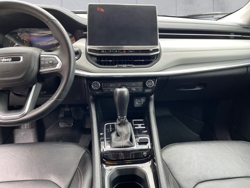 Used 2022 Jeep Compass Limited image 12