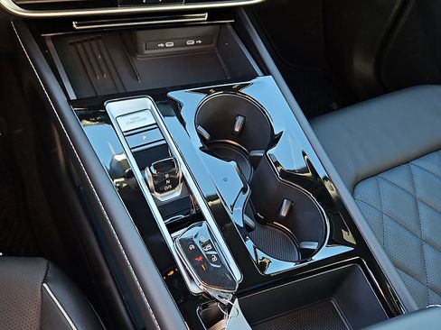 New 2026 Volkswagen Atlas Cross Sport SEL Premium R-Line image 16