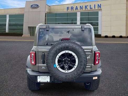 New 2026 Ford Bronco Badlands w/ Sasquatch Package AWD/4WD image 6
