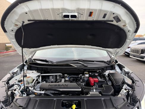 Used 2025 Nissan Rogue S image 22