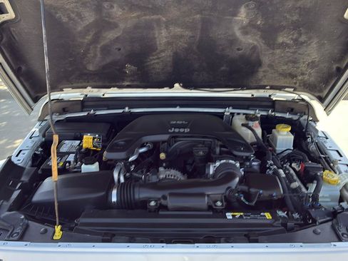 Used 2021 Jeep Gladiator Sport AWD/4WD image 62