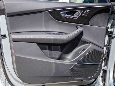 New 2026 Audi Q8 Premium Plus image 21