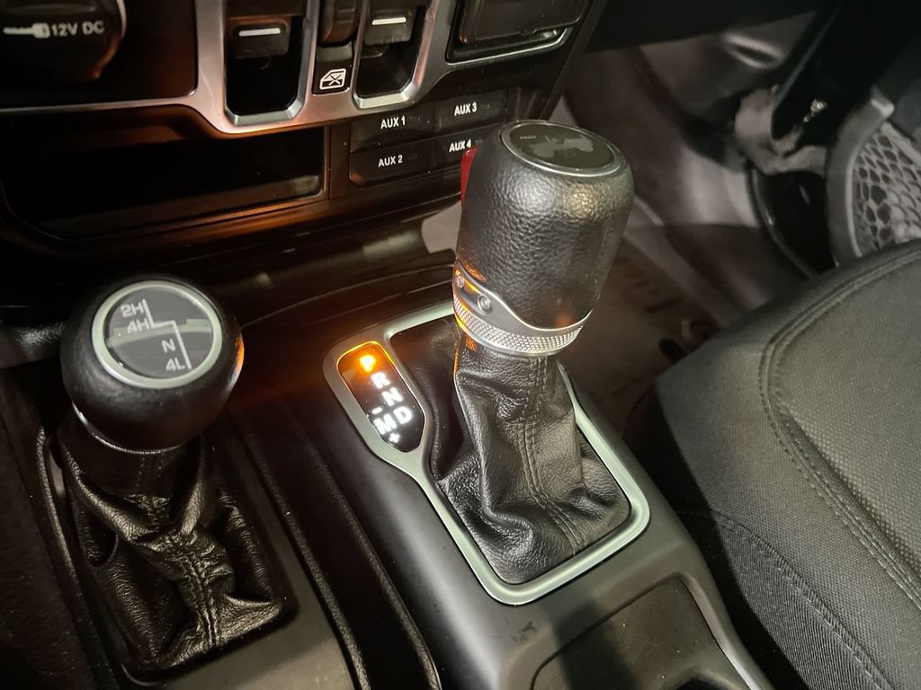 Used 2021 Jeep Wrangler Unlimited Sport AWD/4WD image 17