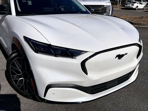 Used 2024 Ford Mustang Mach-E Premium image 30