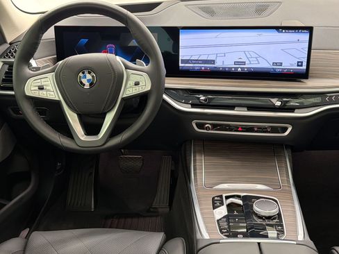 Used 2026 BMW X7 xDrive40i AWD/4WD image 24