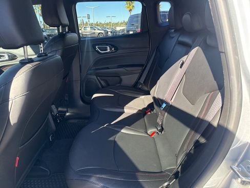 Certified 2024 Jeep Compass Trailhawk w/ Trailhawk Elite Group image 15