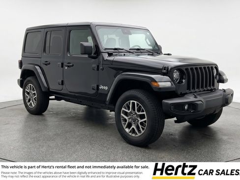 Used 2025 Jeep Wrangler Sahara image 1