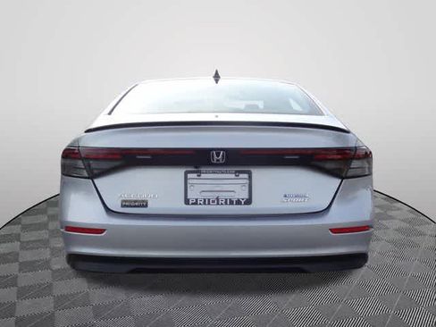 Used 2024 Honda Accord Sport image 3