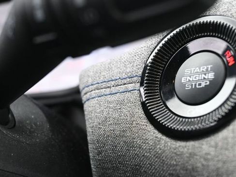 Used 2024 Jeep Compass Latitude image 24