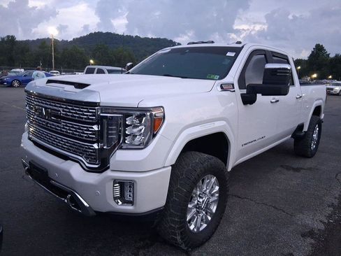 Used 2022 GMC Sierra 2500 Denali AWD/4WD image 2
