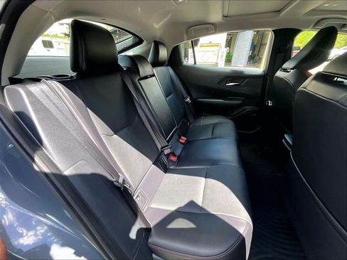 Used 2024 Toyota Prius Prime FWD image 23
