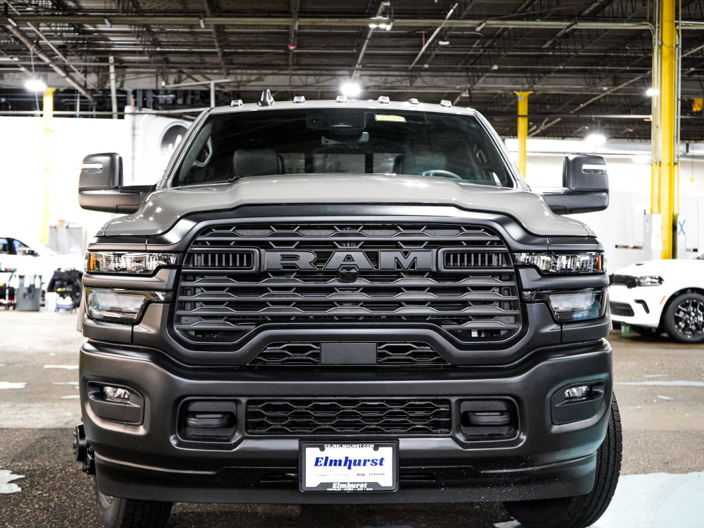 New 2027 RAM 3500 Tradesman AWD/4WD image 3