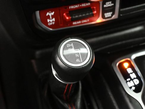 Used 2022 Jeep Gladiator Rubicon w/ LED Lighting Group image 20