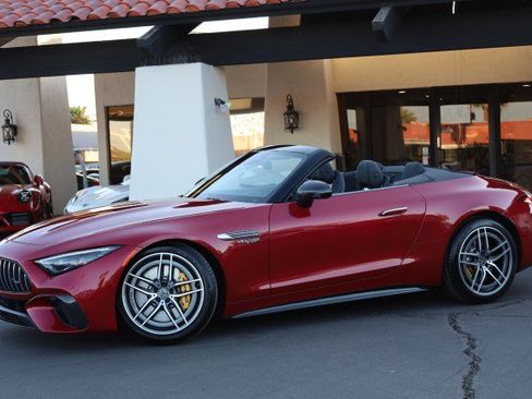 Used 2022 Mercedes-Benz SL 63 AMG 4MATIC image 5