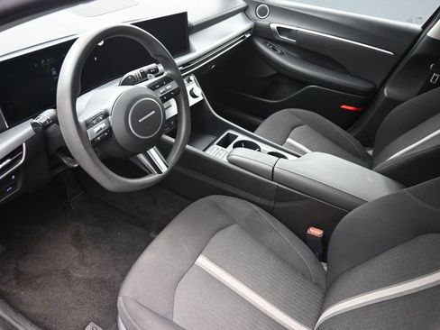 Used 2025 Hyundai Sonata SEL FWD image 21