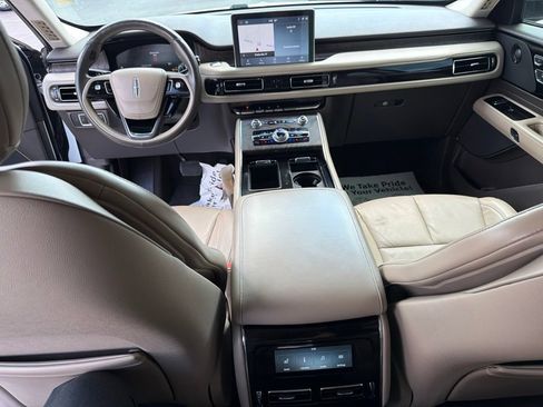 Used 2020 Lincoln Aviator Reserve w/ Elements Package Plus RWD image 17