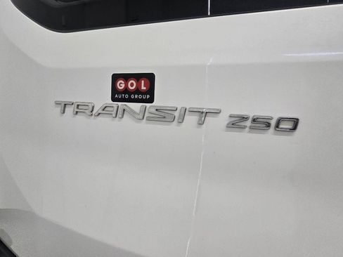 Used 2018 Ford Transit 250 148 Medium Roof RWD image 7