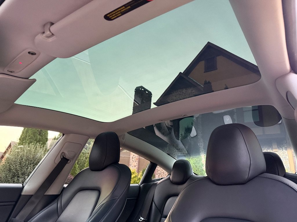 Used 2018 Tesla Model 3 Long Range AWD/4WD image 16