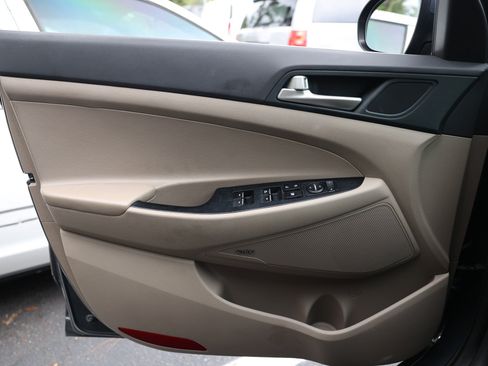 Used 2021 Hyundai Tucson Limited FWD image 44