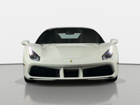 Used 2019 Ferrari 488 GTB RWD image 18