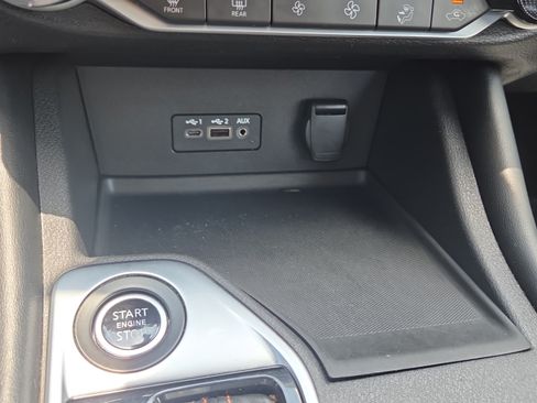 Used 2020 Nissan Sentra SR w/ Electronics Package FWD image 29