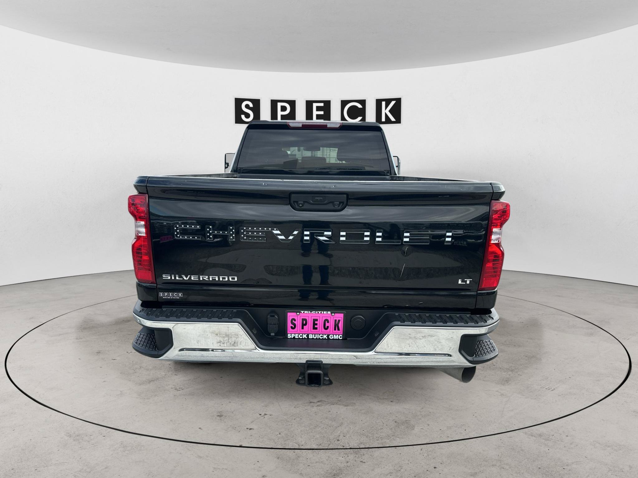 Used 2024 Chevrolet Silverado 3500 LT w/ Convenience Package AWD/4WD image 4