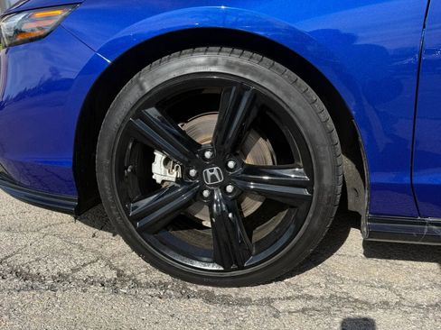 Used 2024 Honda Accord Sport image 31